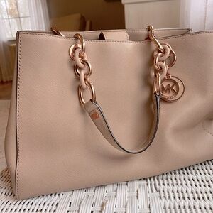 Blush Michael Kors handbag